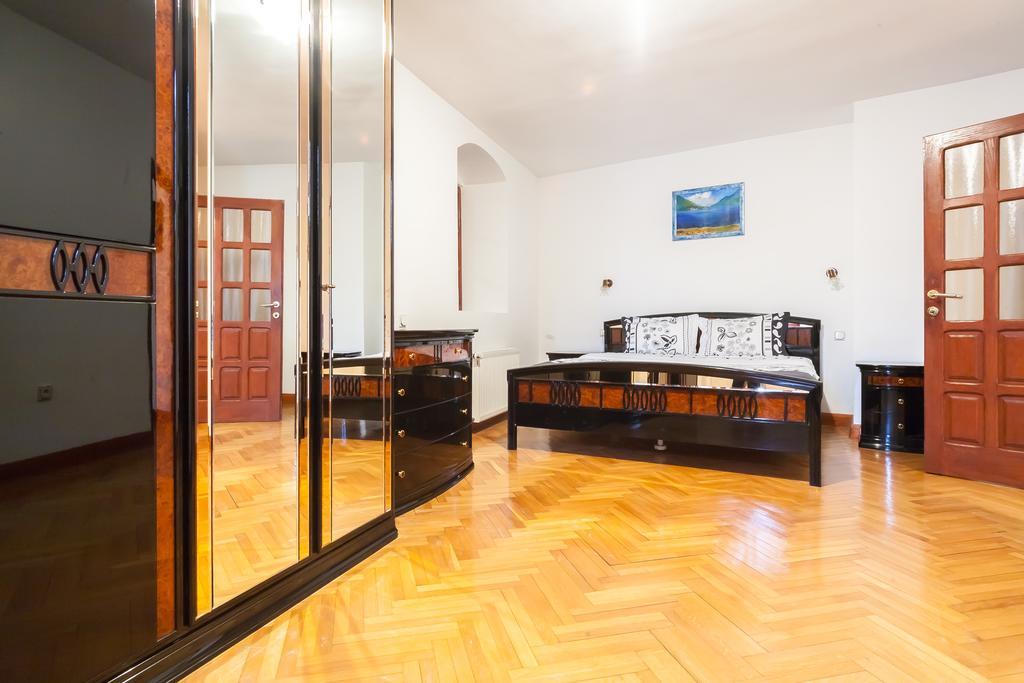 Villa & Apartments Perasto Экстерьер фото