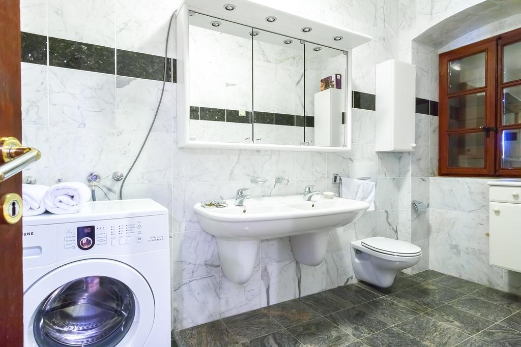 Villa & Apartments Perasto Экстерьер фото