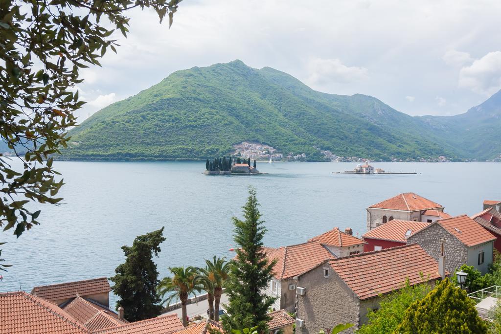 Villa & Apartments Perasto Экстерьер фото